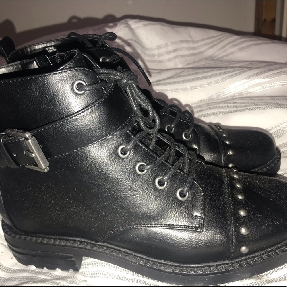 Biker boots